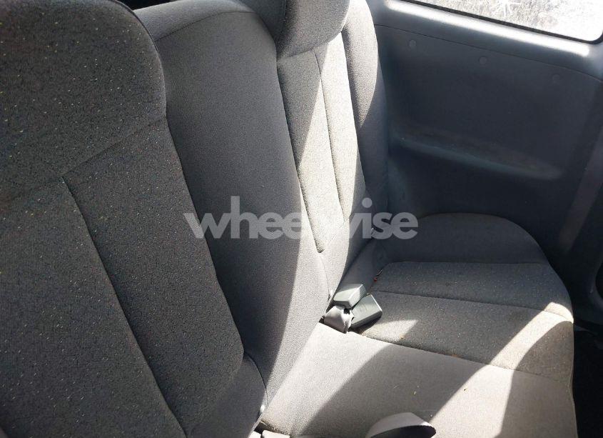 Photo 8 of 2002 Hyundai Accent L (VIN KMHCF35G82U173856)