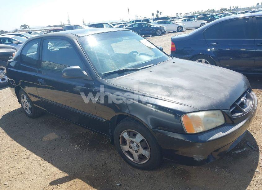 2001 Hyundai Accent GS (VIN KMHCG35C01U114597) main photo