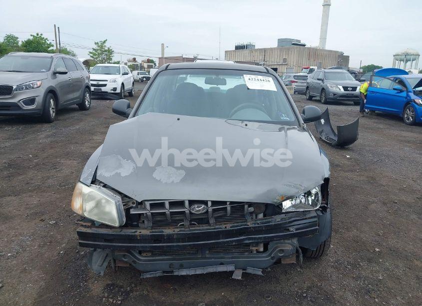 Photo 12 of 2002 Hyundai Accent GL (VIN KMHCG45C52U372587)