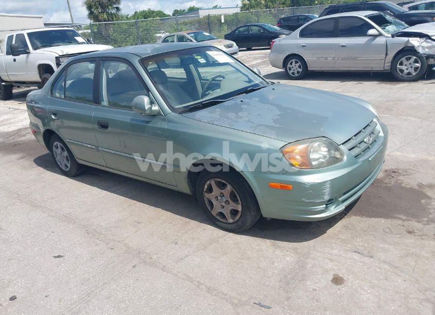 2004 Hyundai Accent GL (VIN KMHCG45C54U540120) main photo