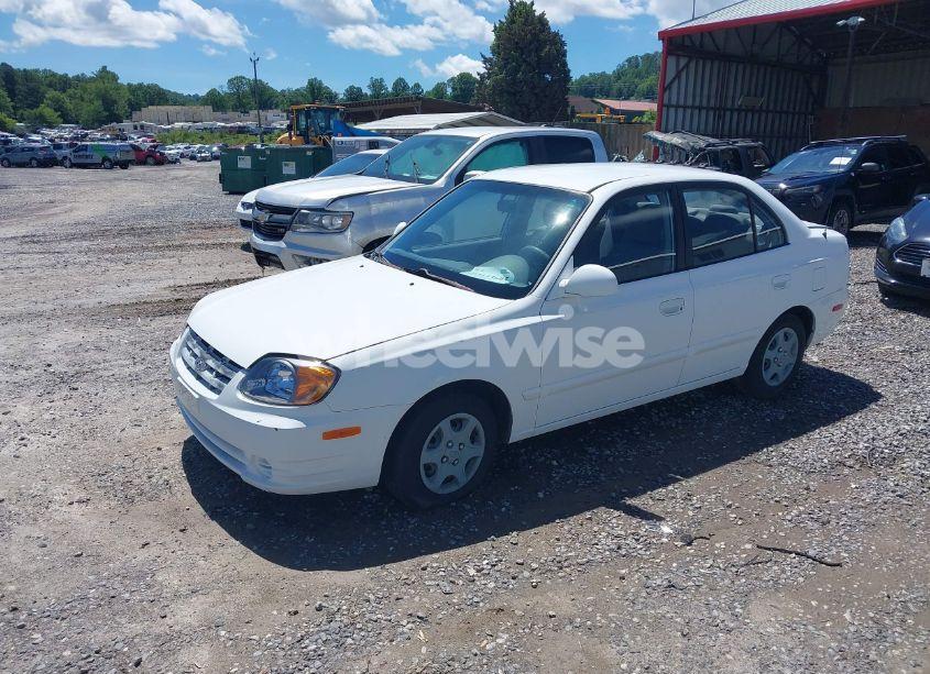 Photo 2 of 2004 Hyundai Accent GL (VIN KMHCG45C54U568919)