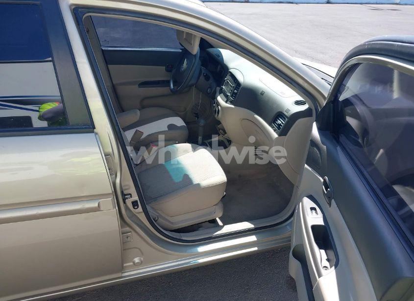 Photo 5 of 2006 Hyundai Accent GLS (VIN KMHCN46C16U022979)