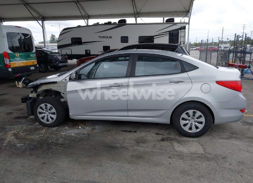 Photo 15 of 2015 Hyundai Accent GLS (VIN KMHCT4AE0FU928068)