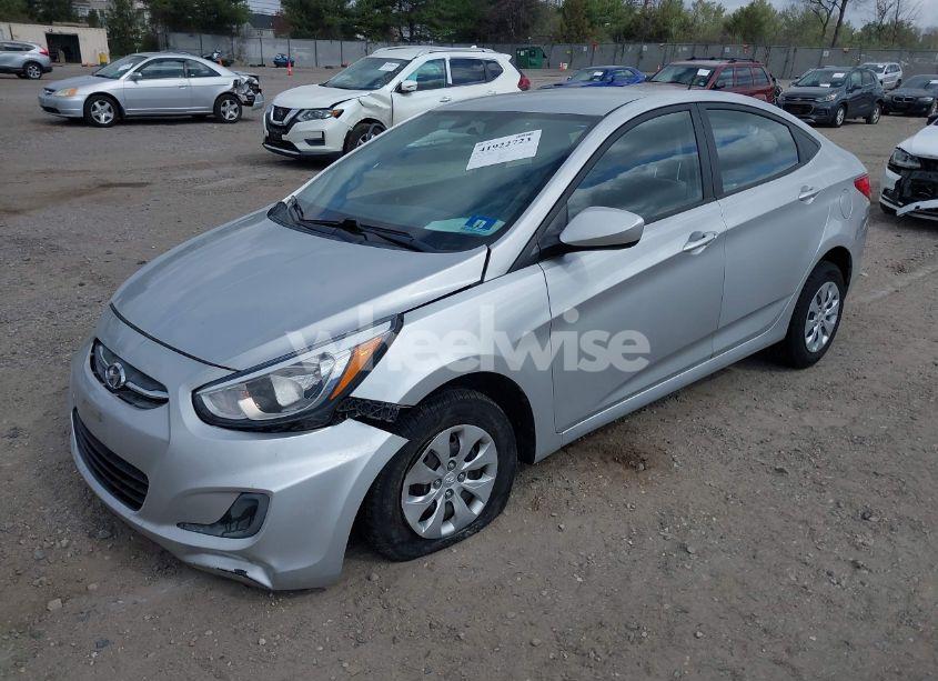 Photo 2 of 2016 Hyundai Accent SE (VIN KMHCT4AE0GU020544)