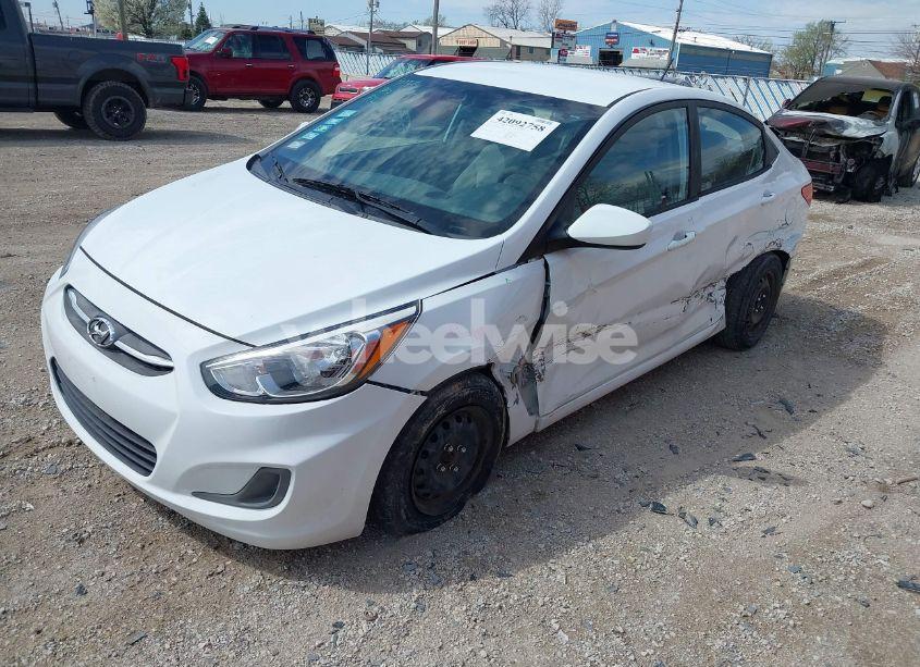 Photo 2 of 2017 Hyundai Accent SE (VIN KMHCT4AE0HU319307)