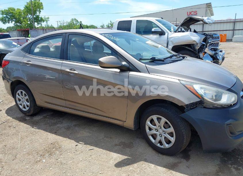 Photo 13 of 2012 Hyundai Accent GLS (VIN KMHCT4AE1CU186212)