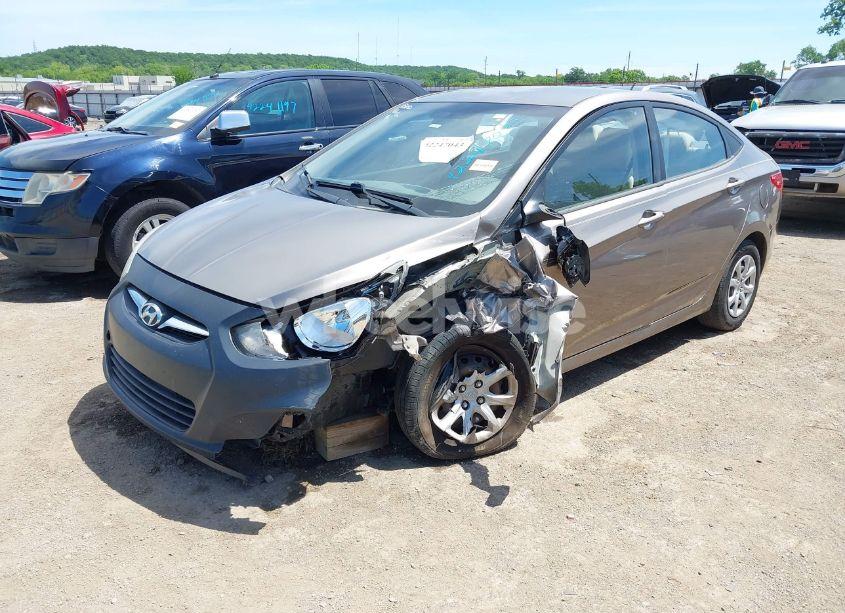 Photo 2 of 2012 Hyundai Accent GLS (VIN KMHCT4AE1CU186212)