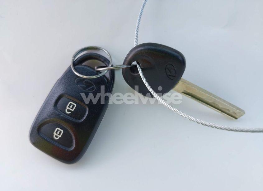 Photo 11 of 2013 Hyundai Accent GLS (VIN KMHCT4AE3DU507491)