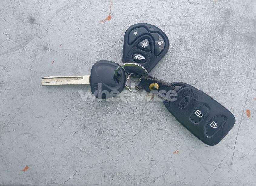 Photo 11 of 2013 Hyundai Accent GLS (VIN KMHCT4AE3DU560126)