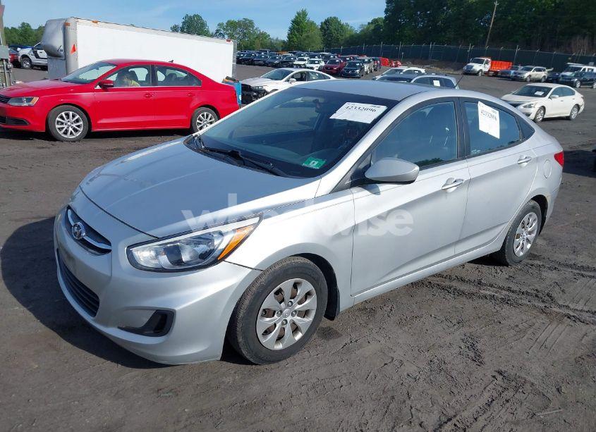 Photo 2 of 2015 Hyundai Accent GLS (VIN KMHCT4AE3FU927030)