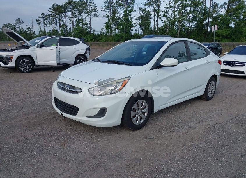 Photo 2 of 2016 Hyundai Accent SE (VIN KMHCT4AE3GU074940)