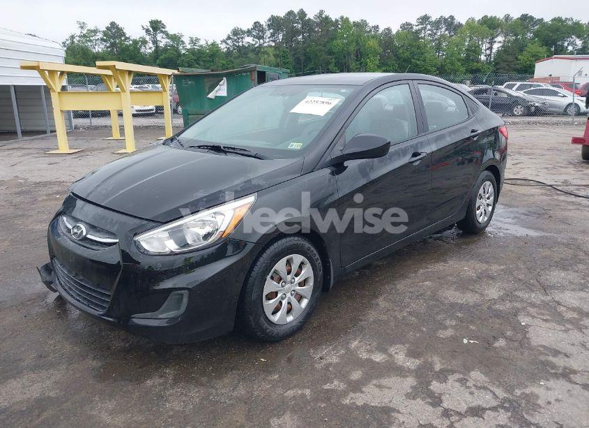 Photo 2 of 2016 Hyundai Accent SE (VIN KMHCT4AE3GU109752)