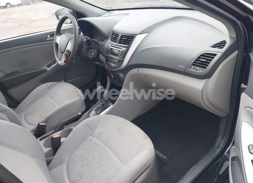 Photo 5 of 2016 Hyundai Accent SE (VIN KMHCT4AE3GU109752)