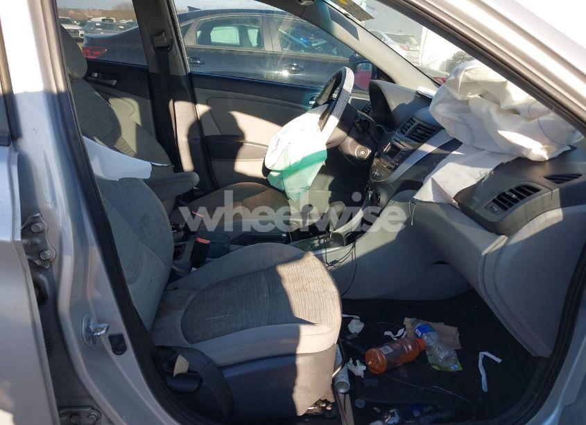 Photo 5 of 2015 Hyundai Accent GLS (VIN KMHCT4AE4FU809343)