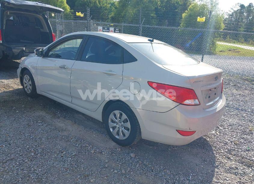 Photo 3 of 2016 Hyundai Accent SE (VIN KMHCT4AE4GU115057)