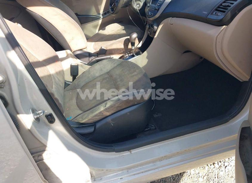 Photo 5 of 2016 Hyundai Accent SE (VIN KMHCT4AE4GU115057)