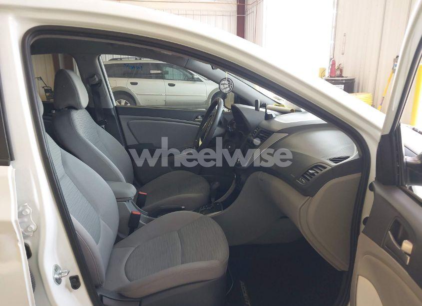 Photo 5 of 2016 Hyundai Accent SE (VIN KMHCT4AE4GU989554)