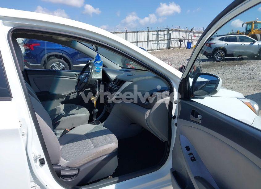 Photo 5 of 2016 Hyundai Accent SE (VIN KMHCT4AE5GU962816)