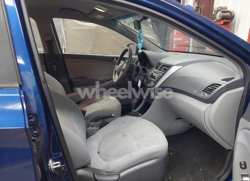 Photo 5 of 2017 Hyundai Accent SE (VIN KMHCT4AE5HU331680)