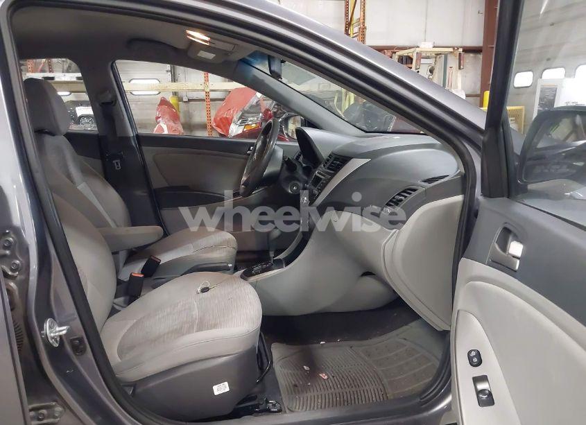 Photo 5 of 2016 Hyundai Accent SE (VIN KMHCT4AE6GU003537)