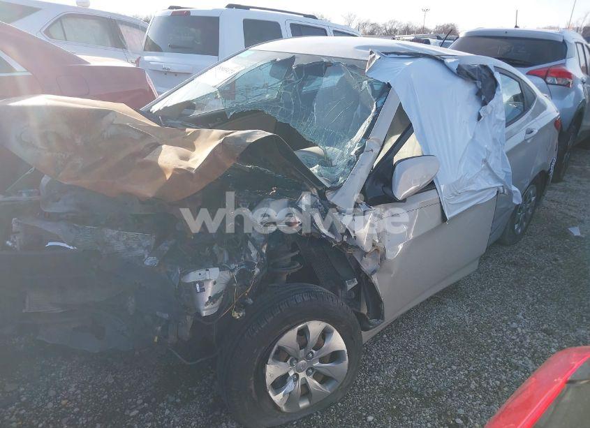 Photo 2 of 2016 Hyundai Accent SE (VIN KMHCT4AE6GU080361)