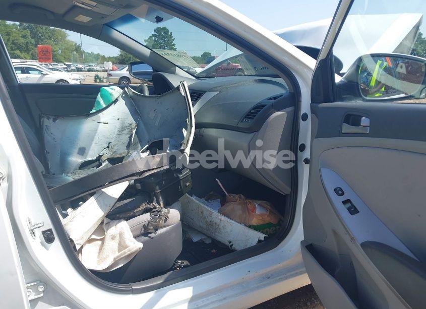 Photo 5 of 2016 Hyundai Accent SE (VIN KMHCT4AE6GU090341)