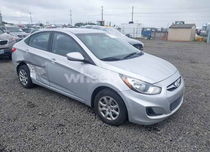 2013 Hyundai Accent GLS (VIN KMHCT4AE7DU336339) main photo