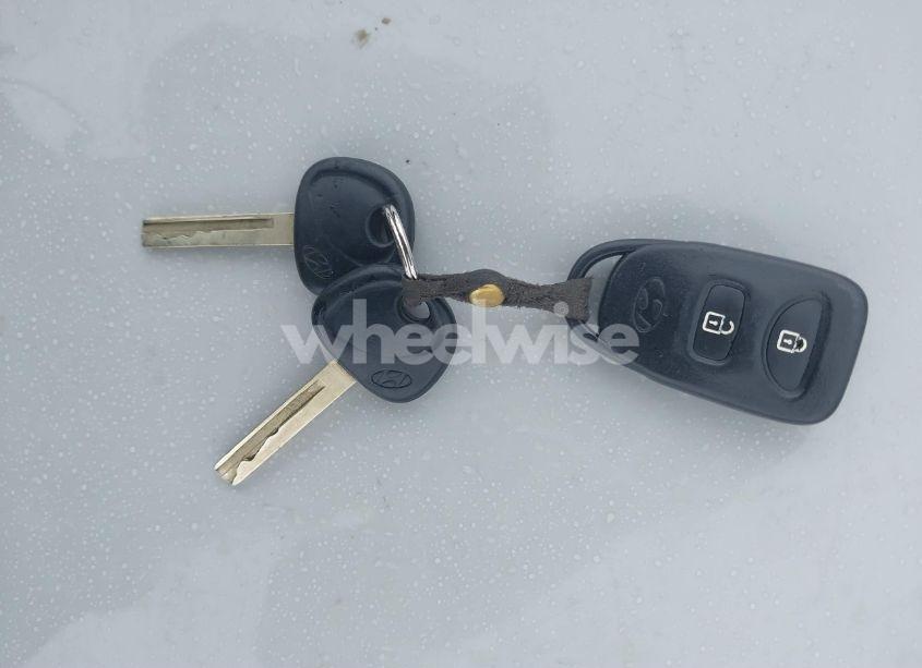 Photo 11 of 2013 Hyundai Accent GLS (VIN KMHCT4AE7DU336339)