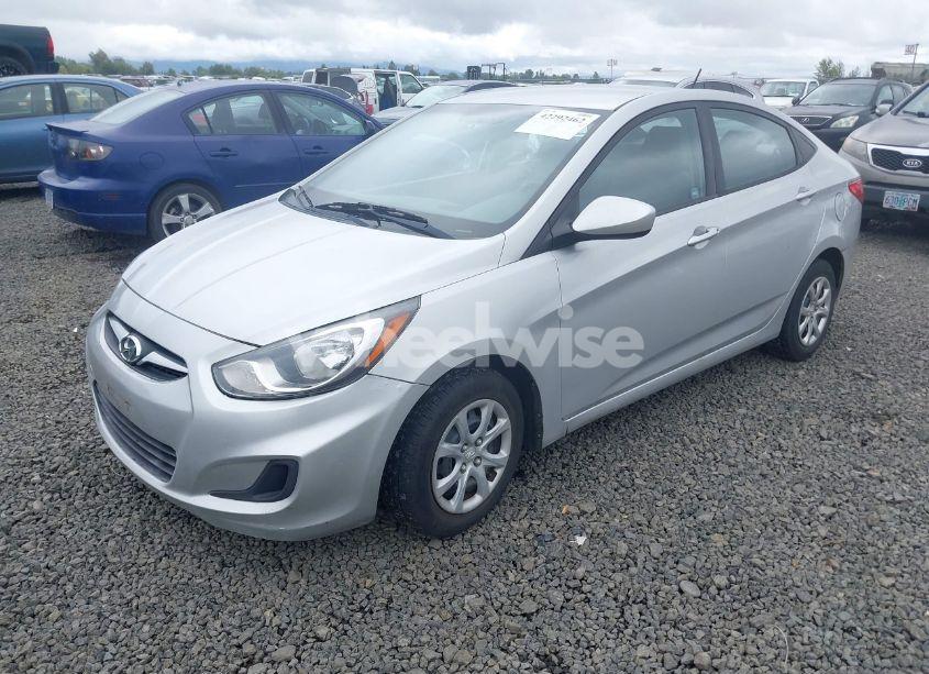 Photo 2 of 2013 Hyundai Accent GLS (VIN KMHCT4AE7DU336339)