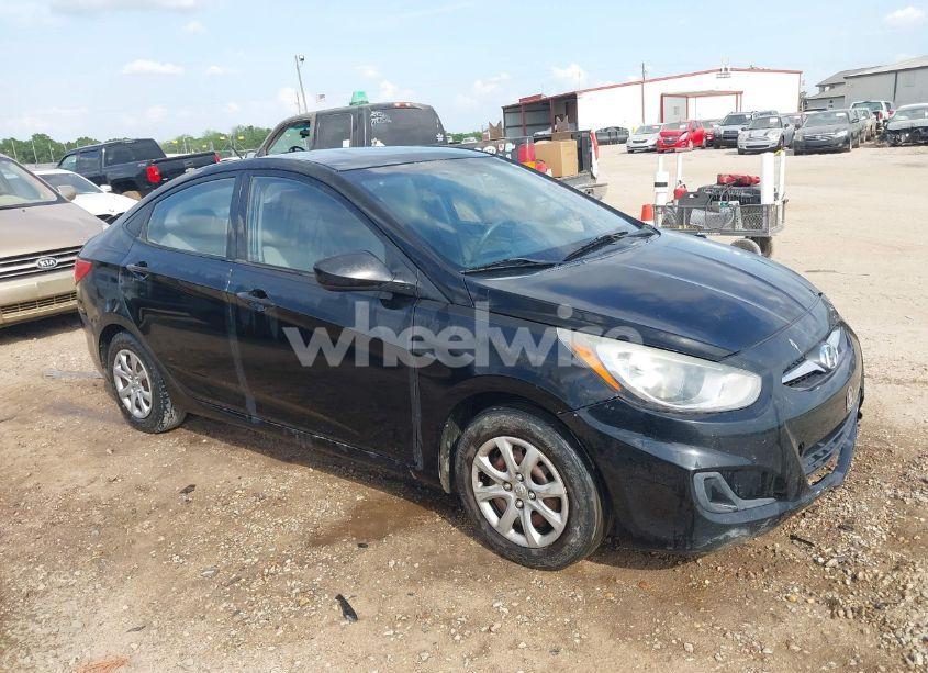 2013 Hyundai Accent GLS (VIN KMHCT4AE7DU429183) main photo