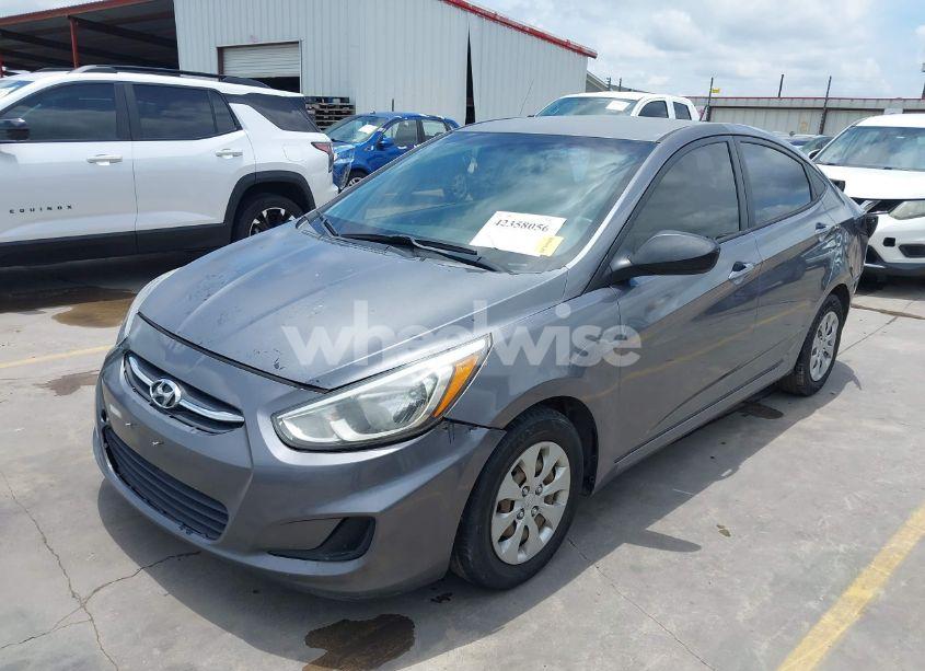 Photo 2 of 2016 Hyundai Accent SE (VIN KMHCT4AE7GU058417)