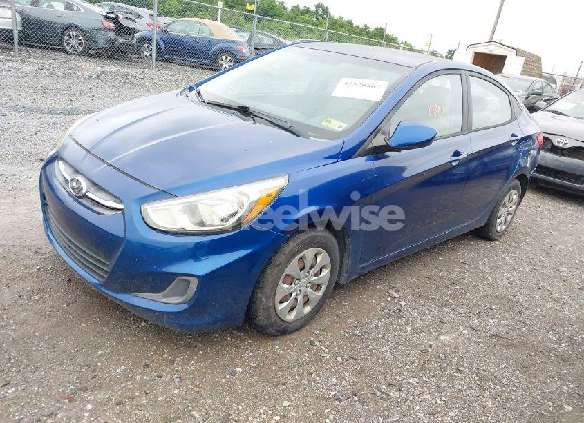 Photo 2 of 2016 Hyundai Accent SE (VIN KMHCT4AE8GU062685)