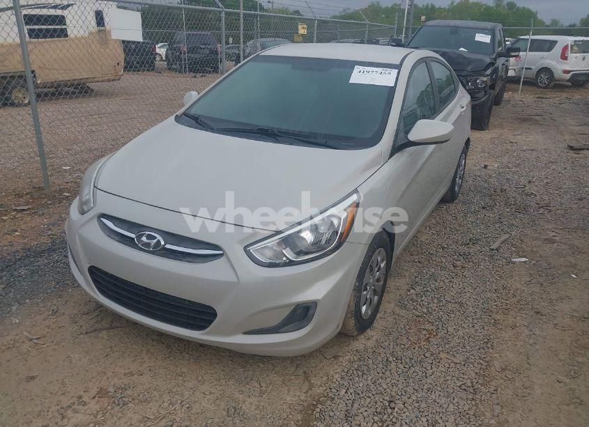 Photo 2 of 2016 Hyundai Accent SE (VIN KMHCT4AE9GU164447)