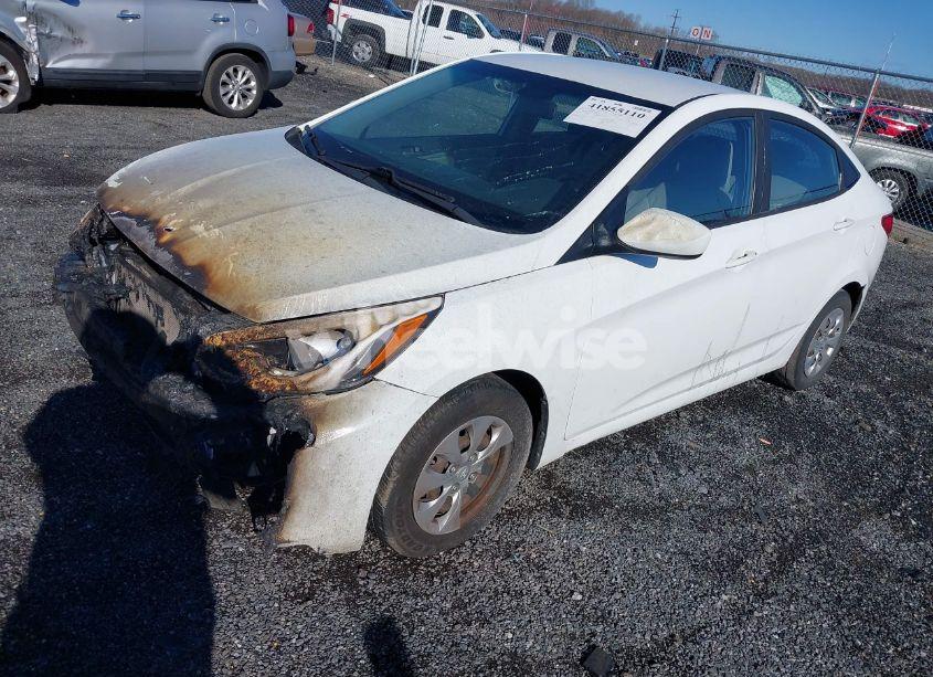 Photo 2 of 2017 Hyundai Accent SE (VIN KMHCT4AE9HU229847)