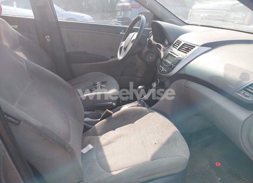 Photo 5 of 2013 Hyundai Accent GLS (VIN KMHCT4AEXDU502319)