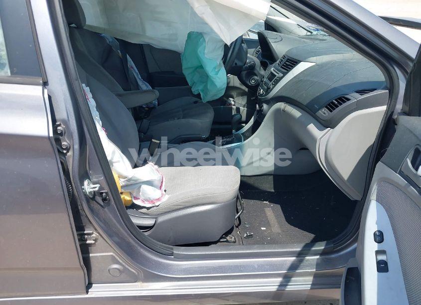 Photo 5 of 2014 Hyundai Accent GLS (VIN KMHCT4AEXEU655302)