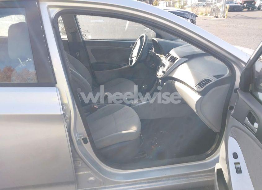 Photo 5 of 2014 Hyundai Accent GLS (VIN KMHCT4AEXEU760163)