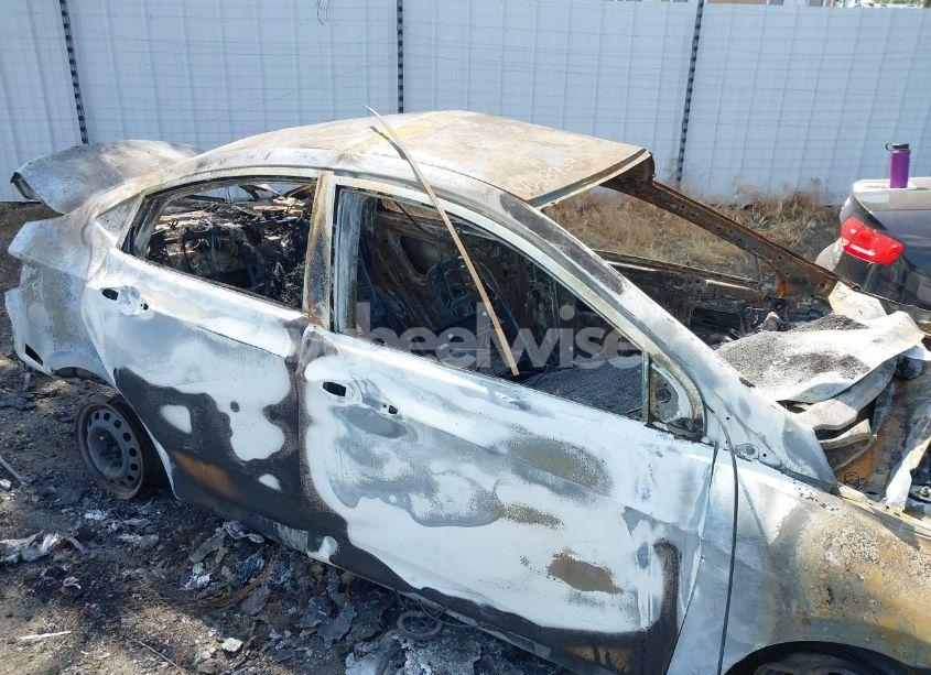 Photo 13 of 2016 Hyundai Accent SE (VIN KMHCT4AEXGU044009)