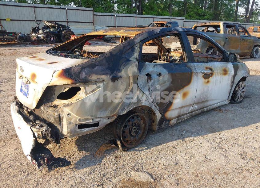 Photo 4 of 2017 Hyundai Accent SE (VIN KMHCT4AEXHU306855)