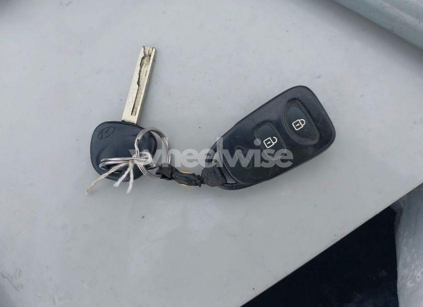 Photo 11 of 2012 Hyundai Accent GS (VIN KMHCT5AE0CU023203)