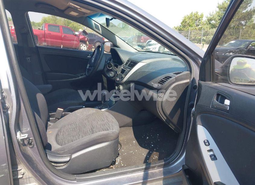 Photo 5 of 2016 Hyundai Accent SE (VIN KMHCT5AE1GU261082)