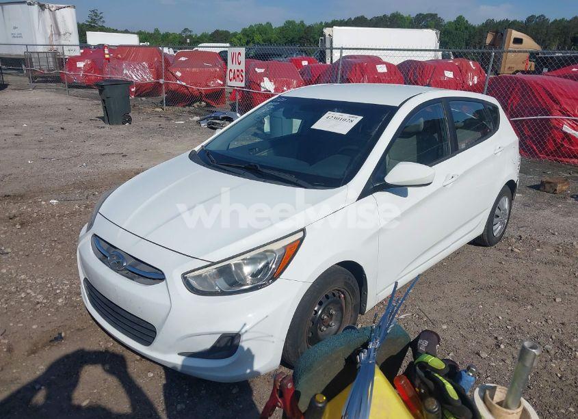 Photo 2 of 2016 Hyundai Accent SE (VIN KMHCT5AE3GU258720)