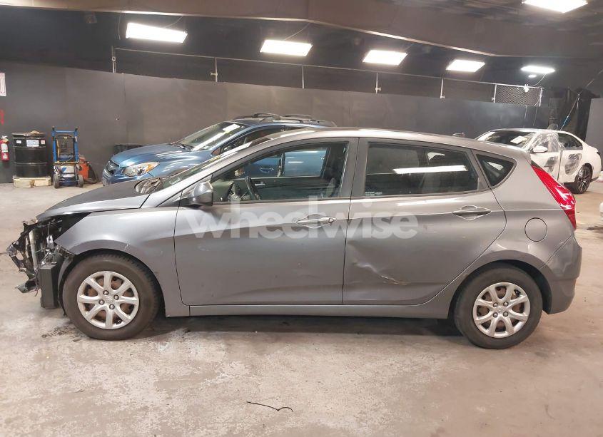 Photo 15 of 2014 Hyundai Accent GS (VIN KMHCT5AE5EU179112)