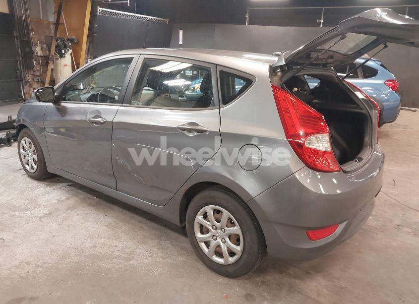 Photo 3 of 2014 Hyundai Accent GS (VIN KMHCT5AE5EU179112)