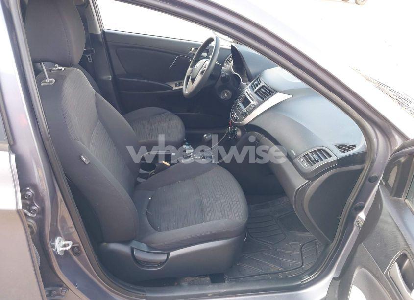 Photo 5 of 2016 Hyundai Accent SE (VIN KMHCT5AE5GU281089)