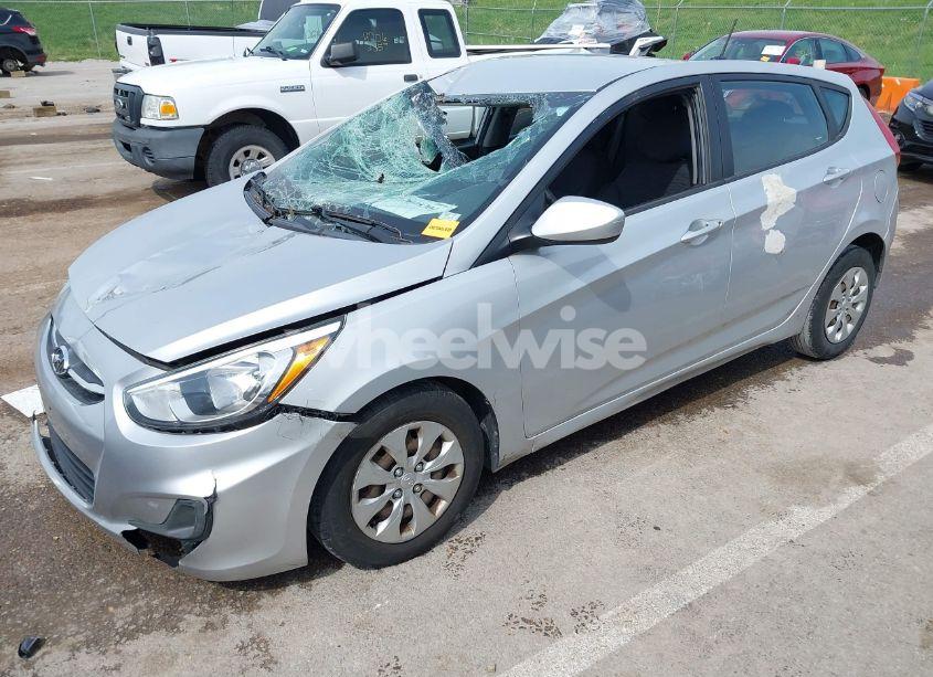 Photo 2 of 2015 Hyundai Accent GS (VIN KMHCT5AE7FU213794)