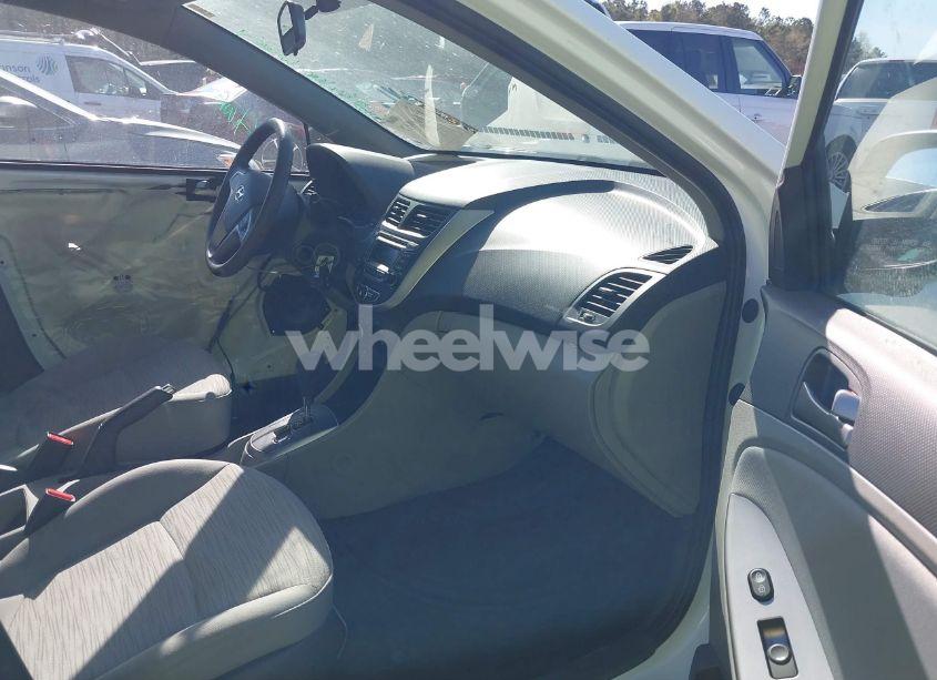 Photo 5 of 2017 Hyundai Accent SE (VIN KMHCT5AE7HU351354)