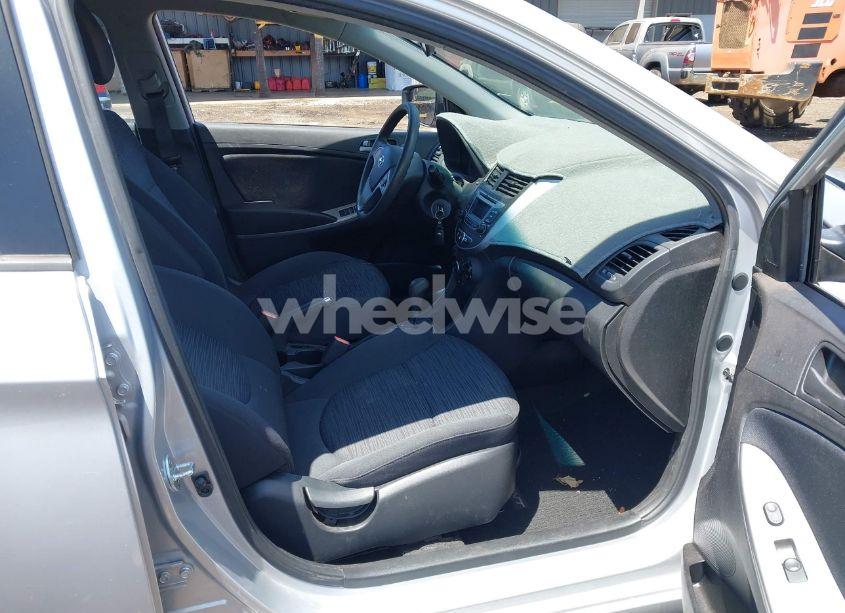 Photo 5 of 2016 Hyundai Accent SE (VIN KMHCT5AE8GU244022)