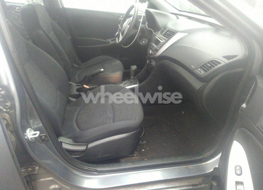 Photo 5 of 2017 Hyundai Accent SE (VIN KMHCT5AE8HU306312)