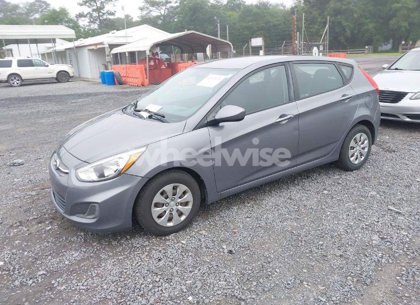 Photo 2 of 2017 Hyundai Accent SE (VIN KMHCT5AE8HU311803)